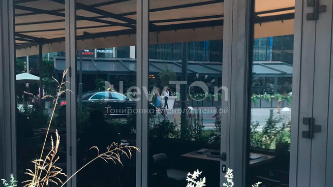 Тонировка пленкой витрины в ресторане Bluefin Sushi Oysters в Москва-Сити