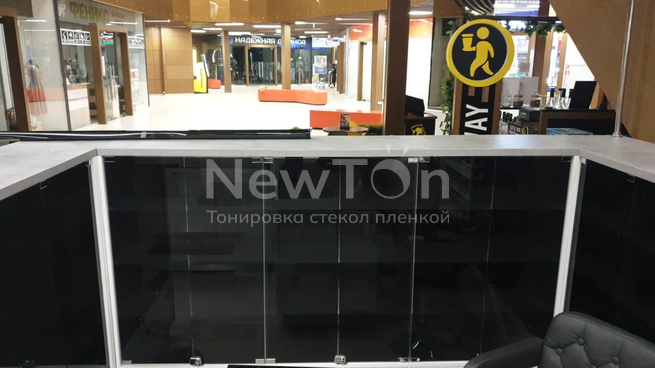 Тонировка пленкой табачной витрины RUТабак