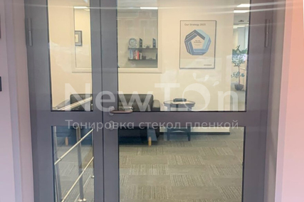 Бронирующая пленка для стекол secure 200