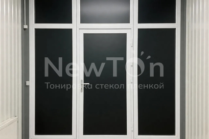 Декоративная пленка для стекол DS Black out